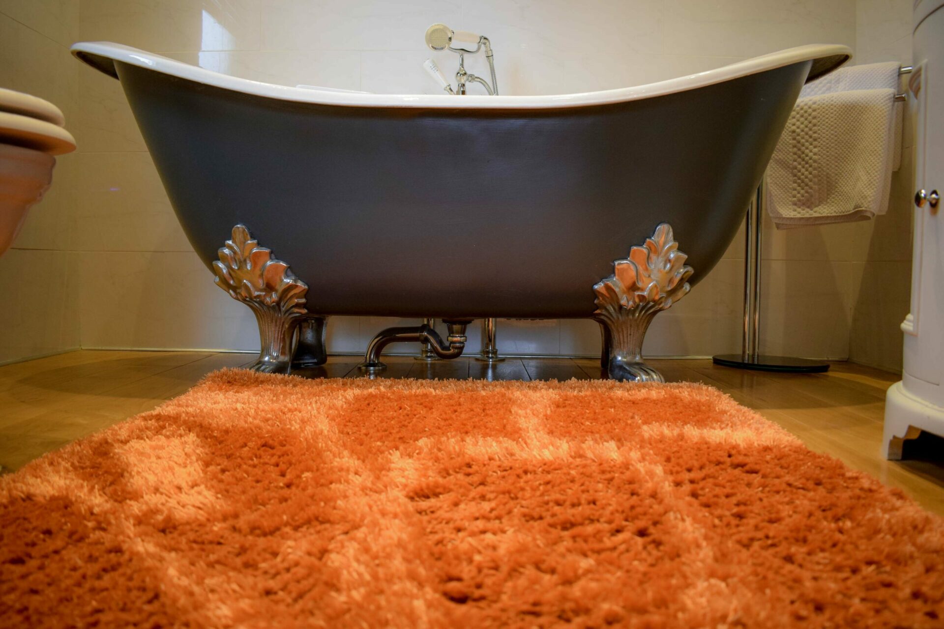 Our Allanbreck Luxury Hideaway has a beautiful claw footed free standing bath to soak in
