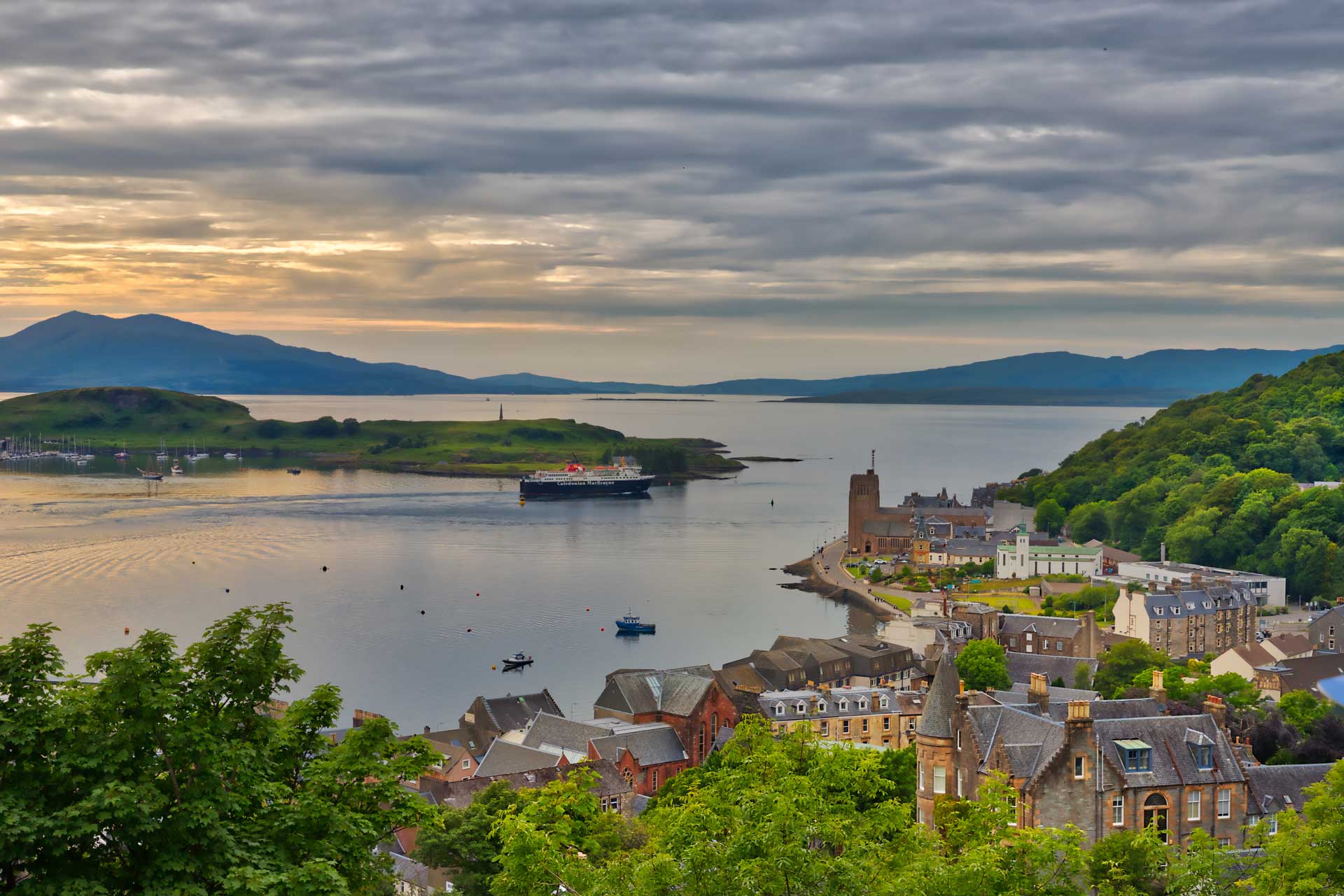 Explore the Western Isles with a ferry trip from Oban when you stay with us at Glencoe Hideaways