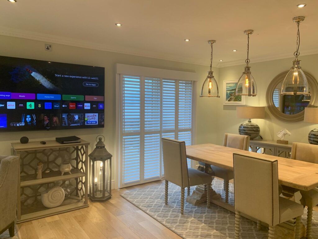 Stormfront Luxury Hideaway Glencoe Dining Area